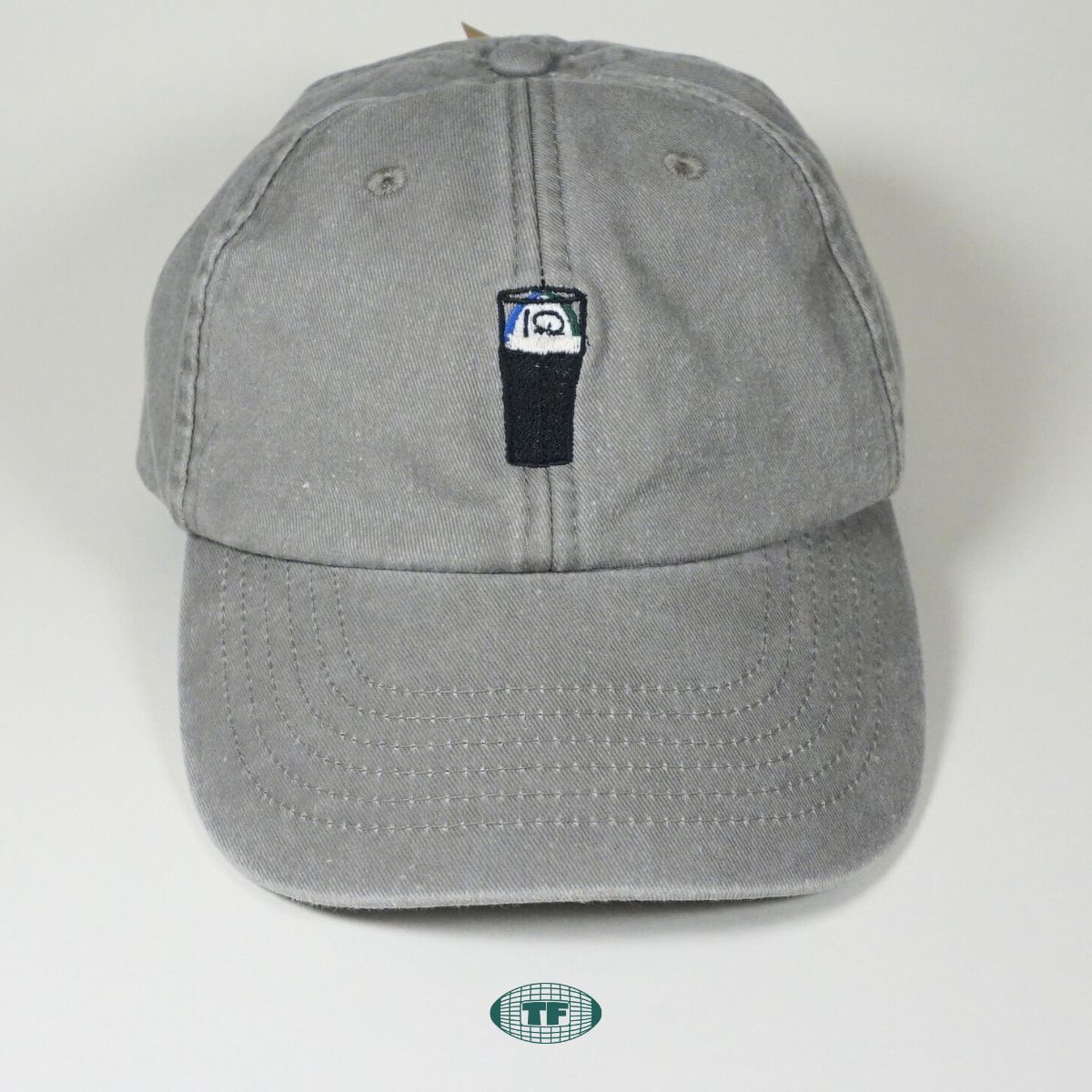 Split The G Embroidered cap in grey